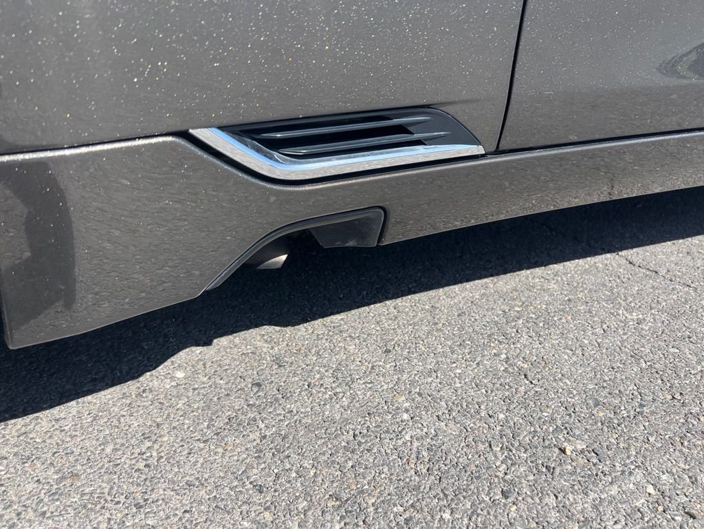 Used 2018 Gray Karma Luxury image 13