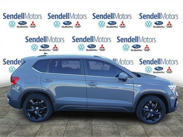 Used 2023  Volkswagen 1.5T SE image 2