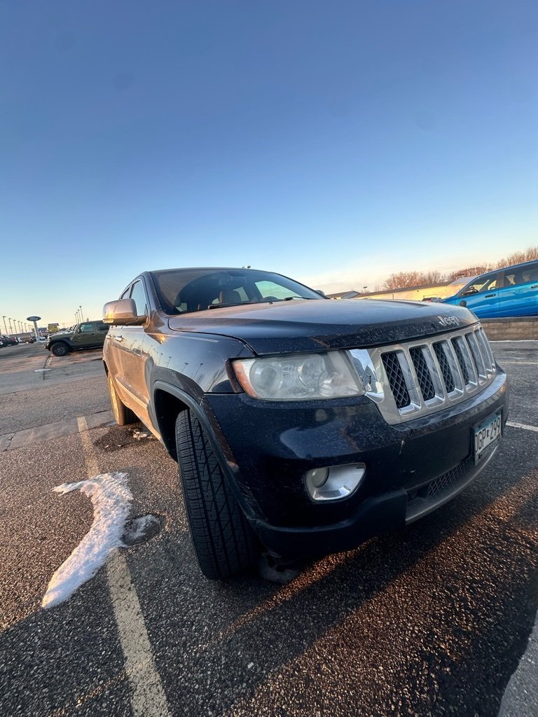 Used 2011 Jeep Grand Cherokee Overland with VIN 1J4RR6GG0BC663745 for sale in Rochester, Minnesota