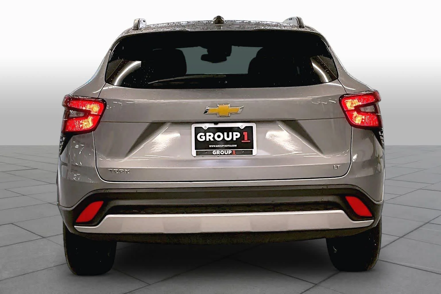 Used 2026 Sterling Gray Metallic Chevrolet LT image 4
