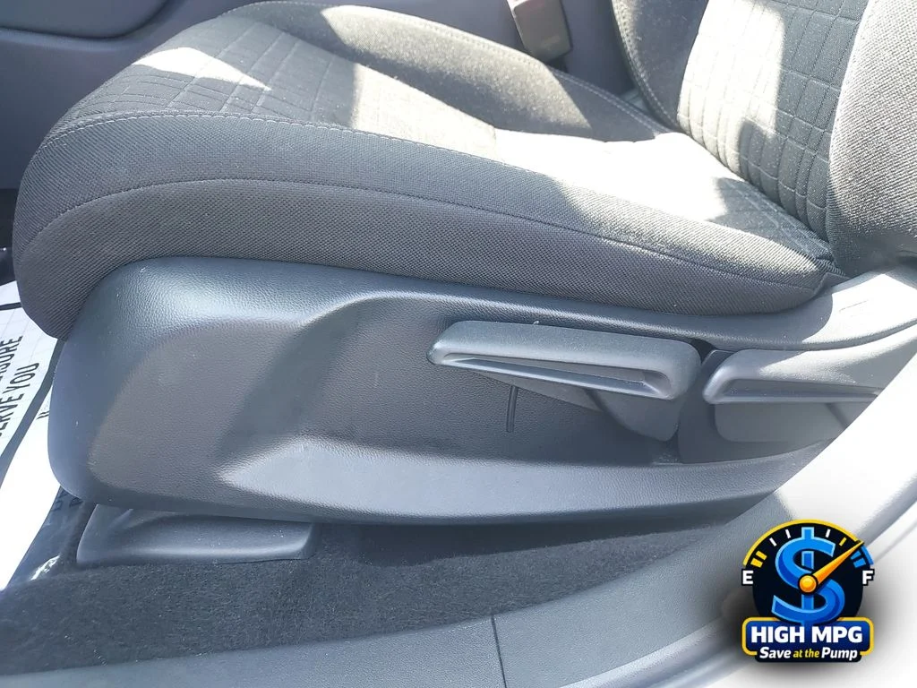 Certified Used 2025 White Honda LX image 10