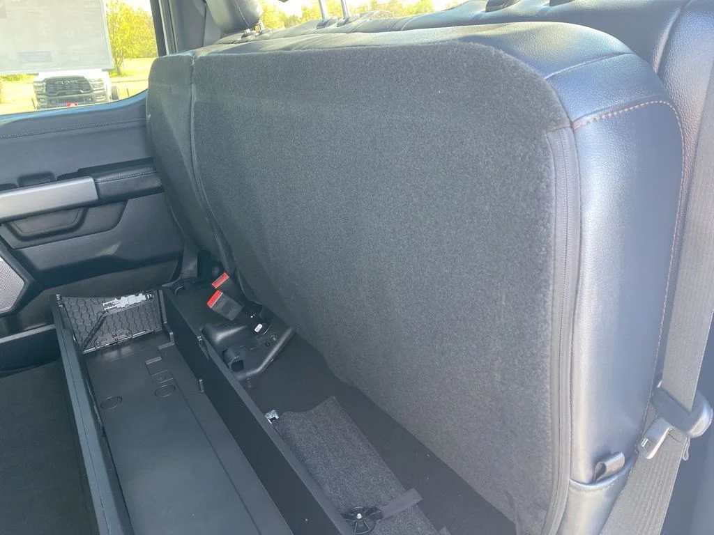New 2026 Star White Metallic Tri-Coat Ford F-250® Lariat® image 42