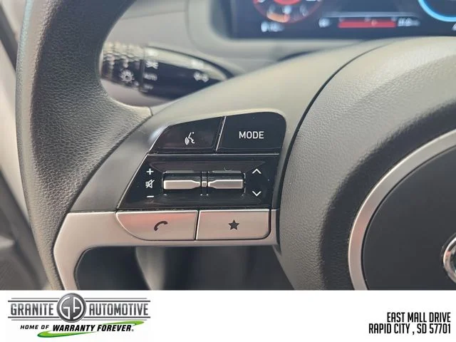 Used 2024 White Hyundai SEL image 32