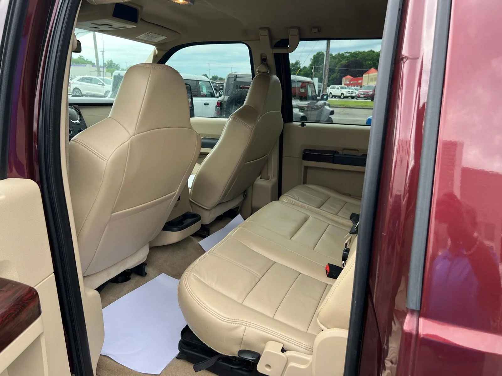 Used 2009 Royal Red Clearcoat Metallic Ford Lariat image 34