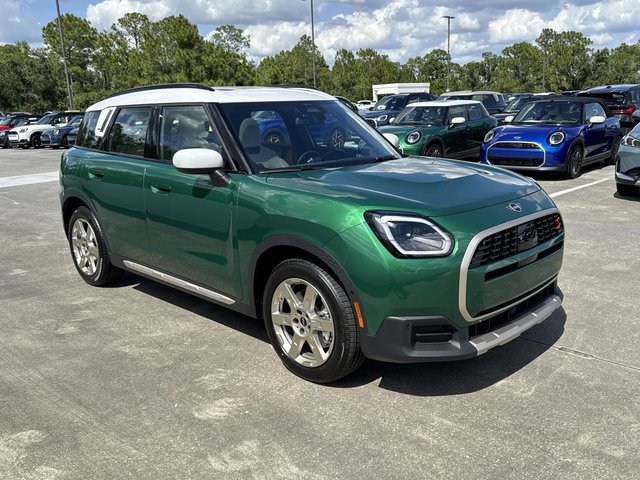 2027 MINI Countryman Signature Plus