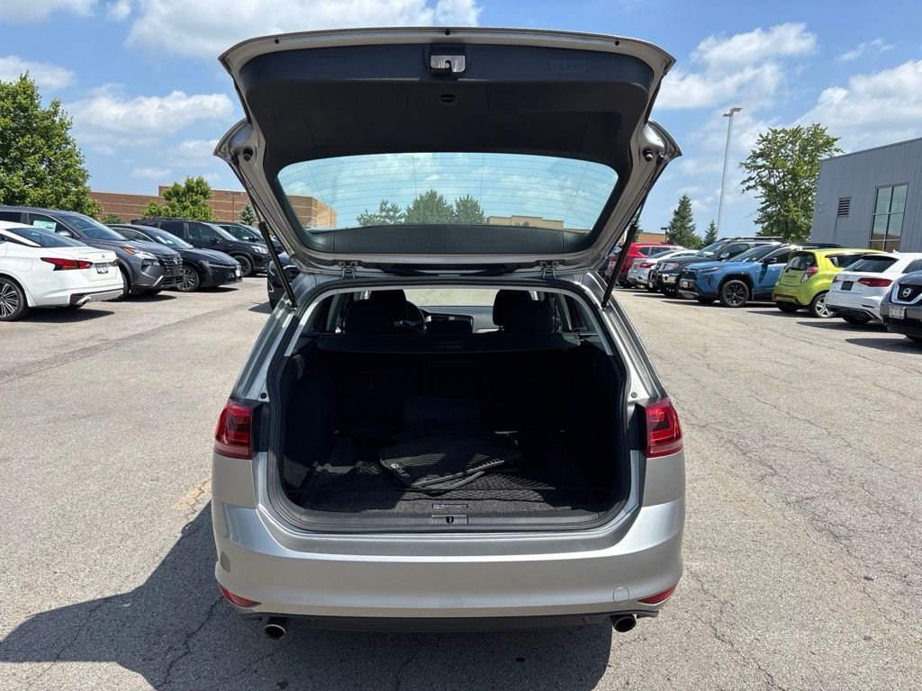 Used 2017 Silver Volkswagen S image 7