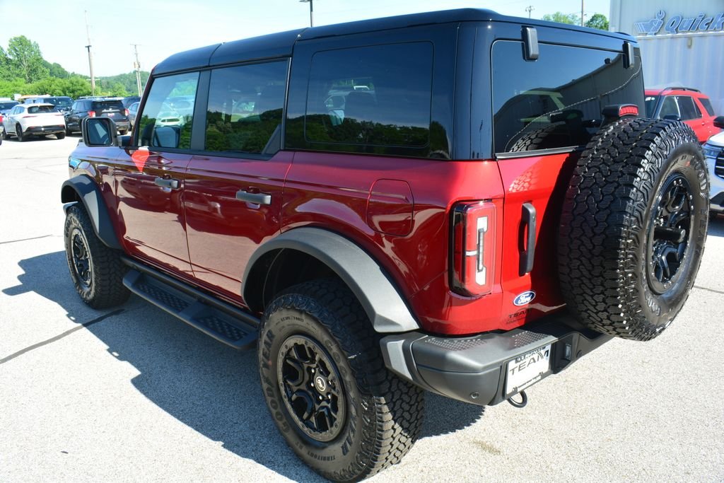New 2026 Ruby Red Metallic Tinted Clearcoat Ford Badlands® image 4