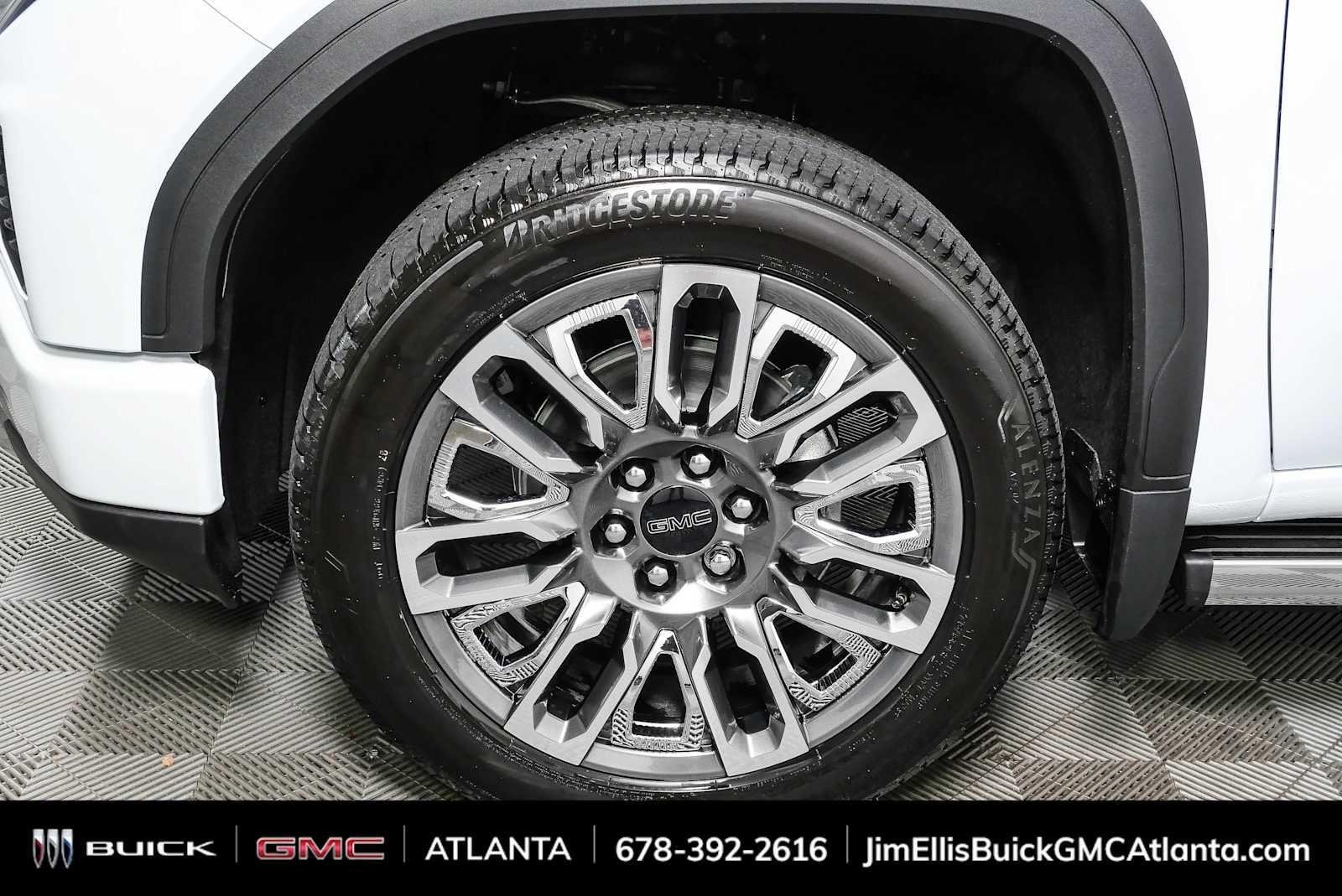 New 2026 Glacier White Tricoat GMC Denali Ultimate image 37
