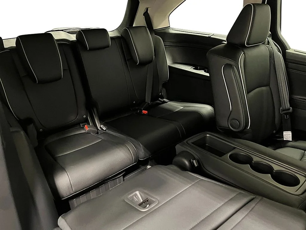 New 2026 Modern Steel Metallic Honda Touring image 24