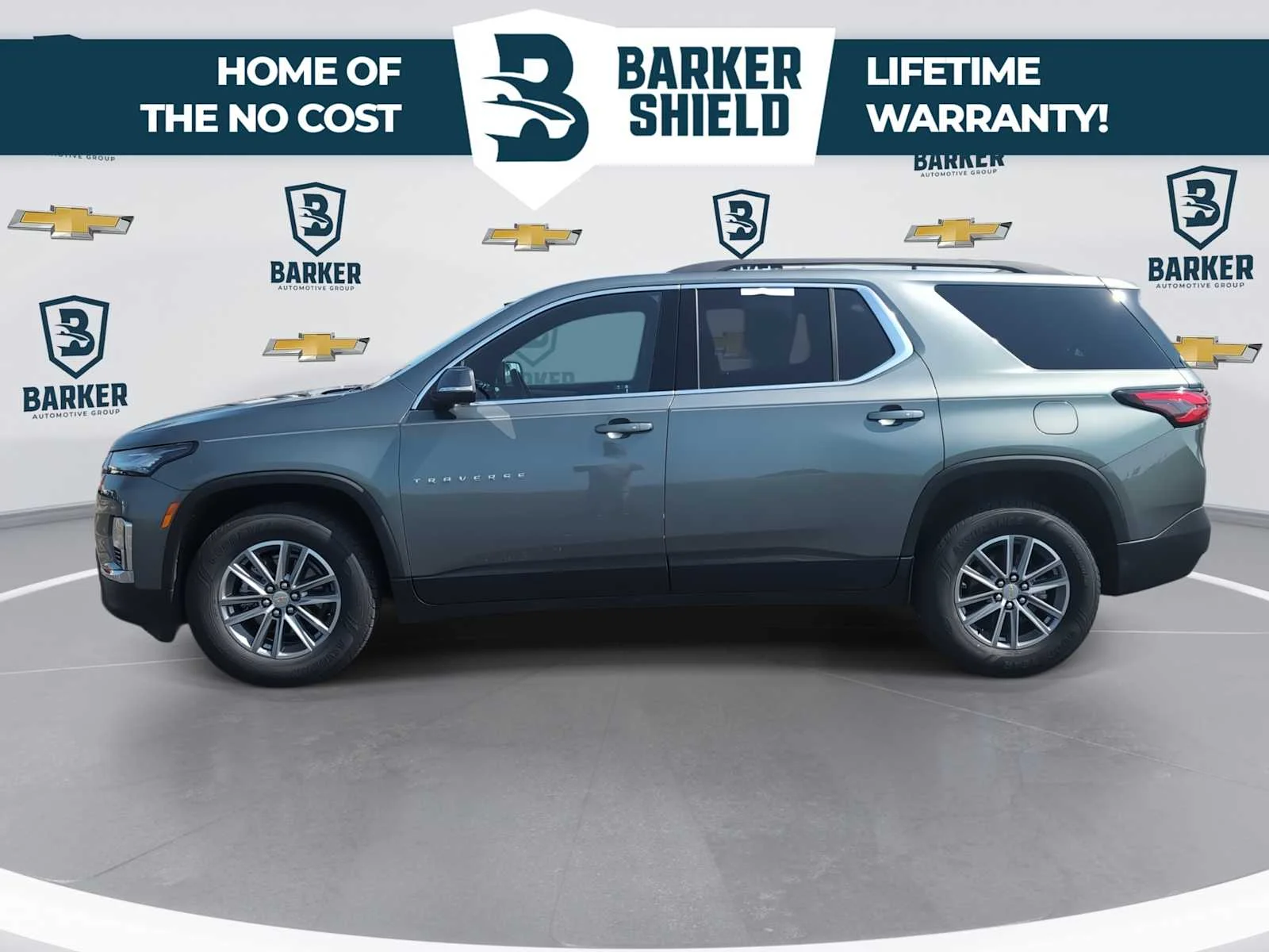 Used 2023 Silver Sage Metallic Chevrolet LT Cloth image 5