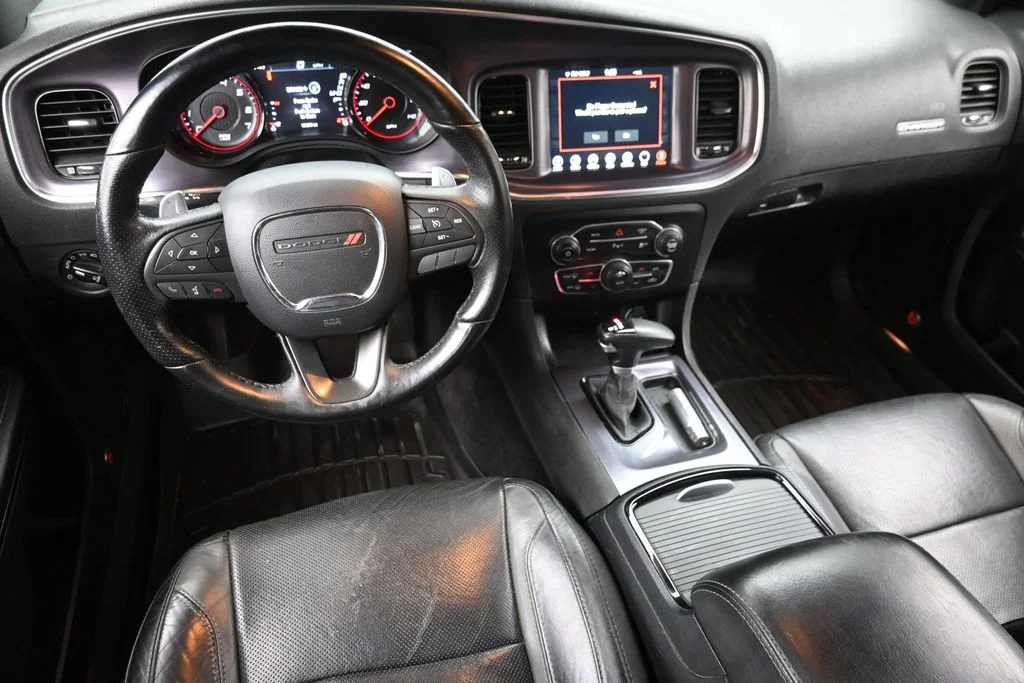 Used 2017 Black Dodge SXT image 16