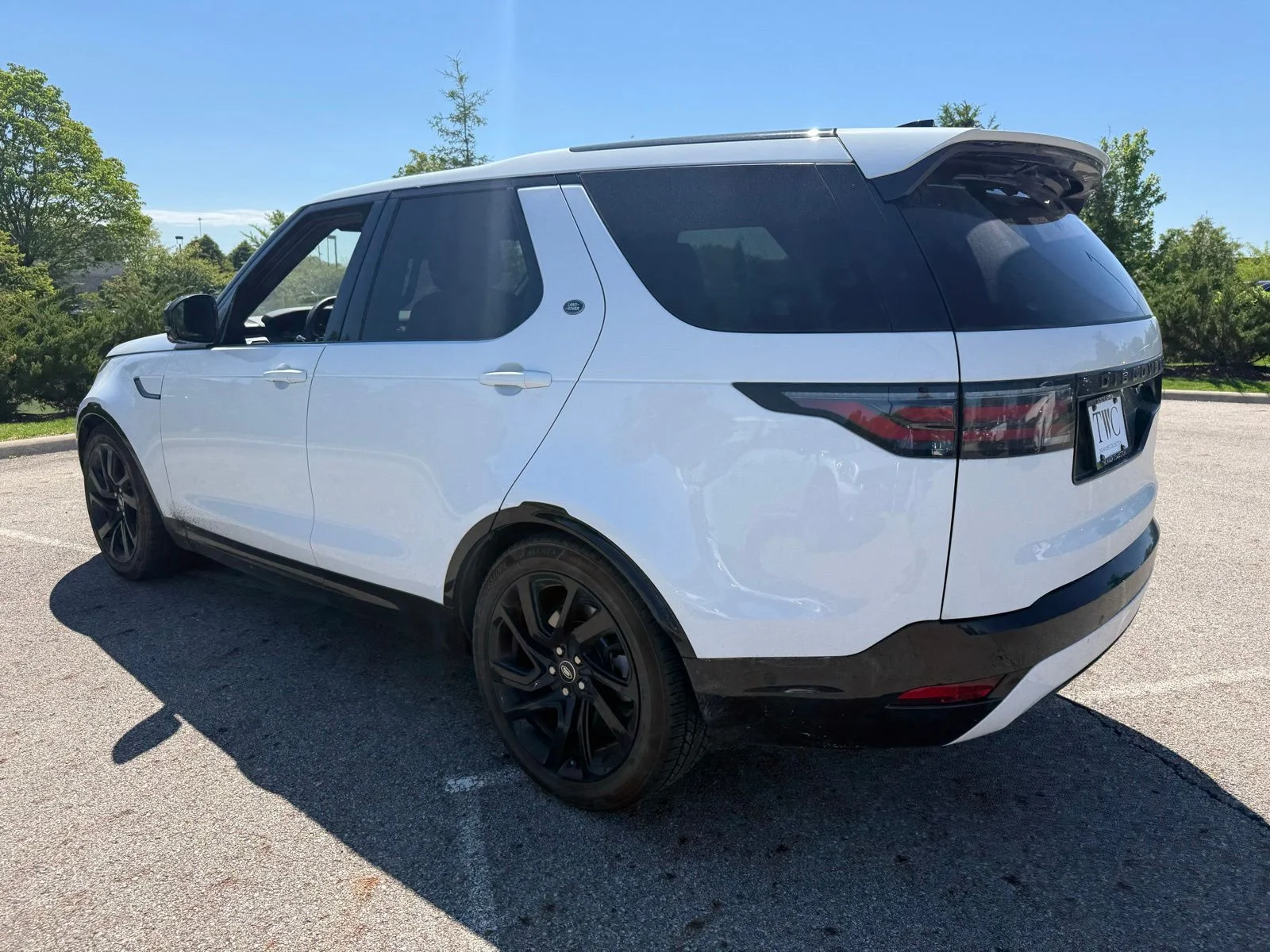 Used 2022 White Land Rover  image 7