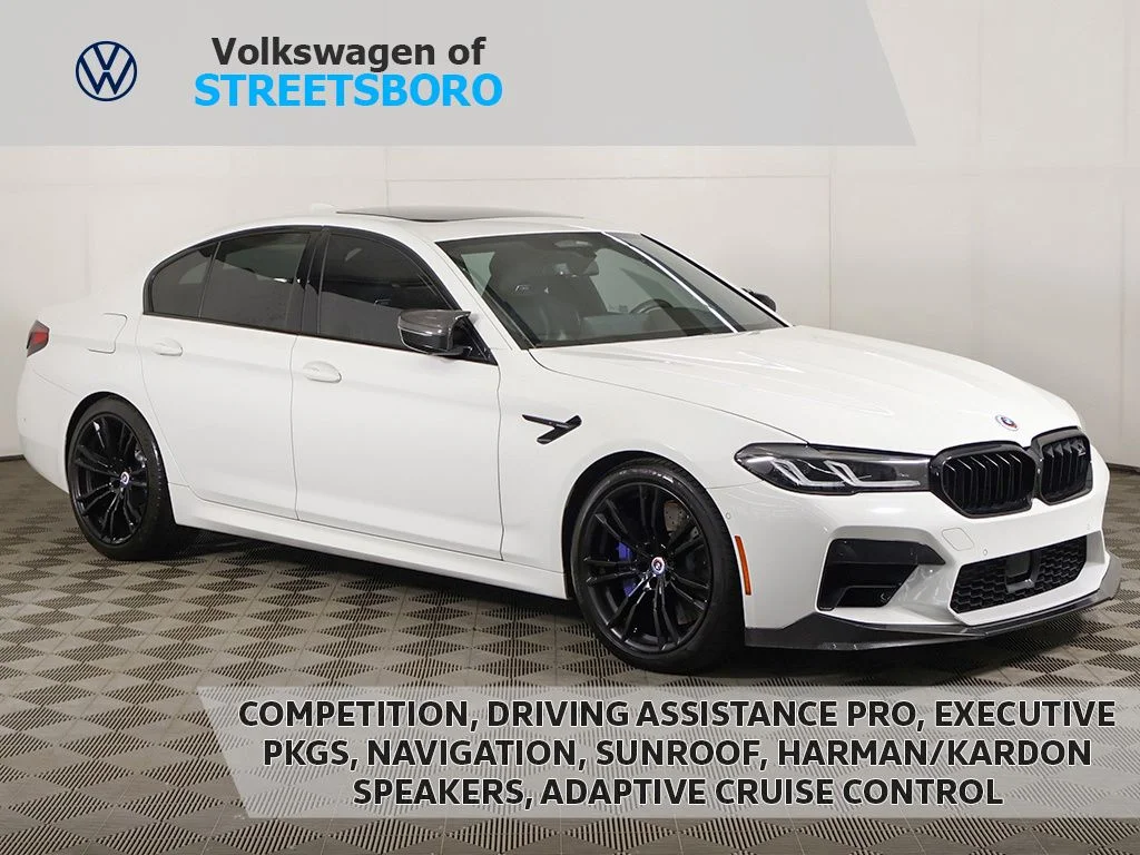 2022 BMW M5 -'s photo