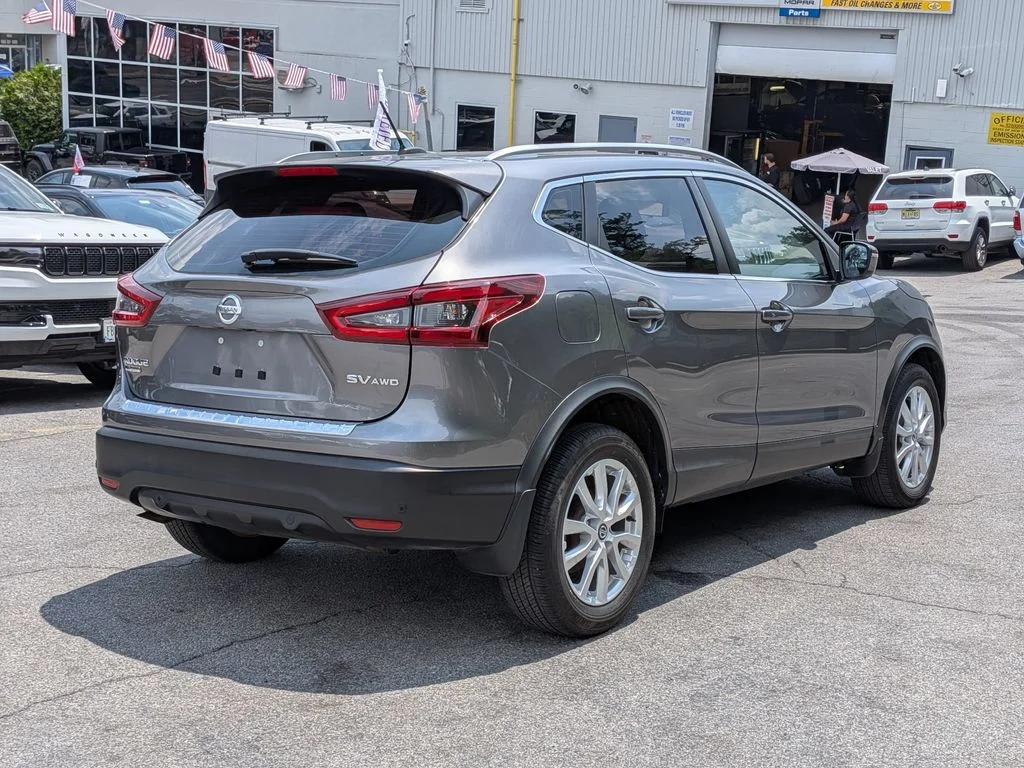 Used 2021 Gray Nissan SV image 6