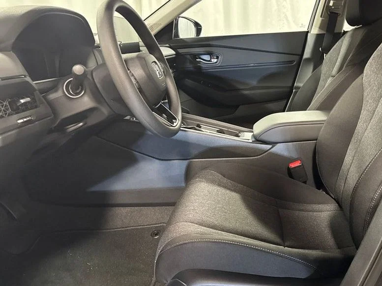 New 2026 Meteorite Gray Metallic Honda SE image 3