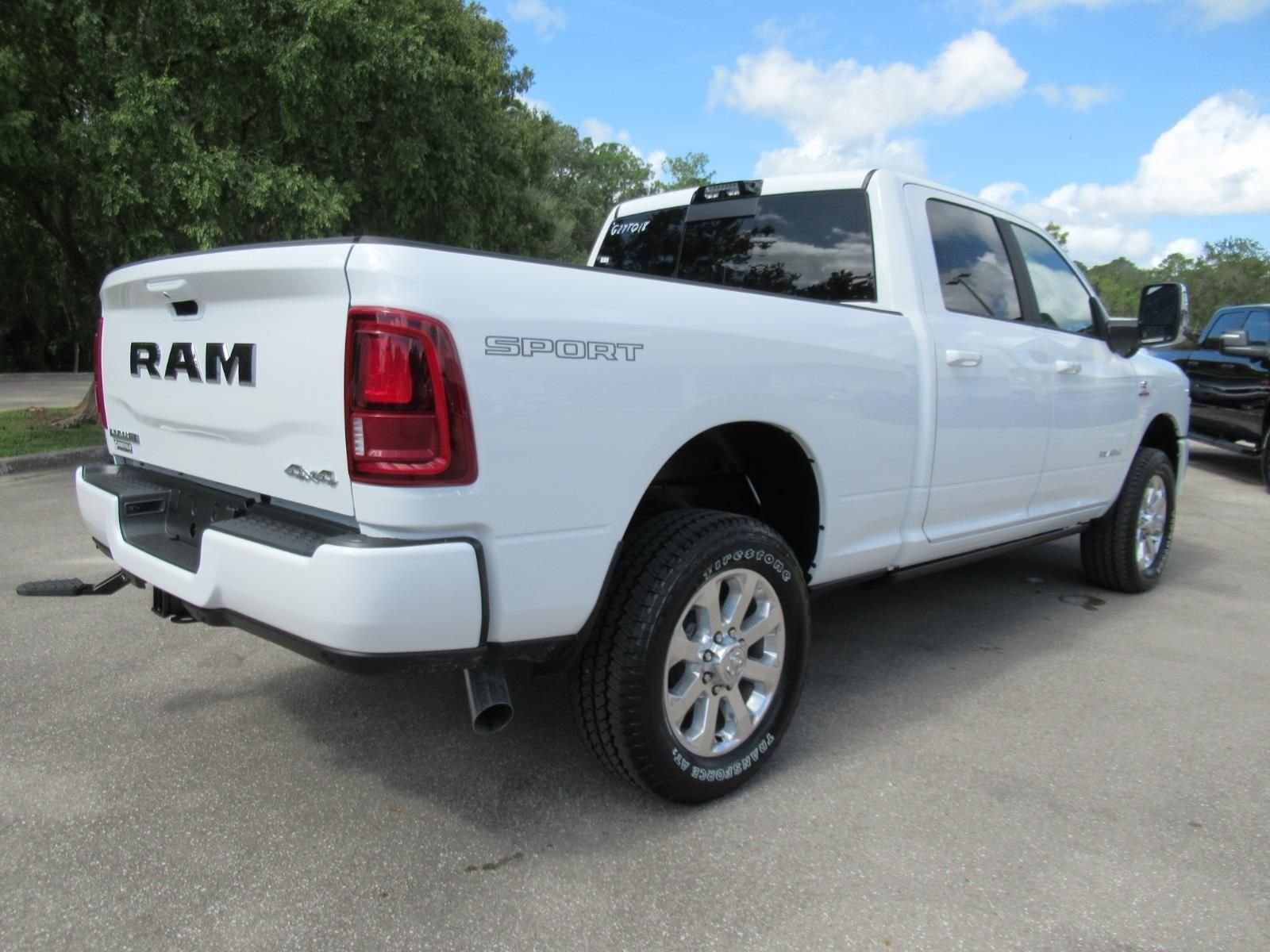 New 2027 Bright White Clear-Coat Exterior Paint RAM Laramie image 7