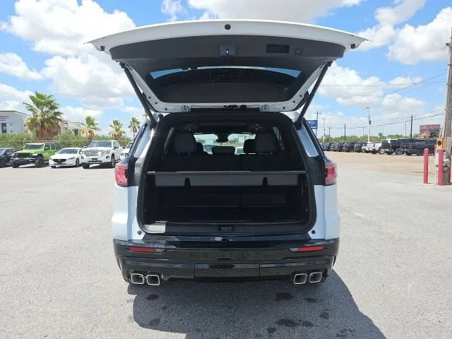 2026 GMC Acadia Denali Ultimate - Photo 6