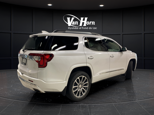 Used 2023 White Frost Tricoat GMC Denali image 7