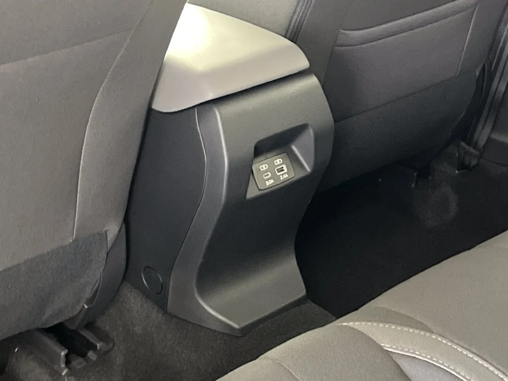 New 2026 CRYSTAL BLACK SILICA Subaru Premium image 34