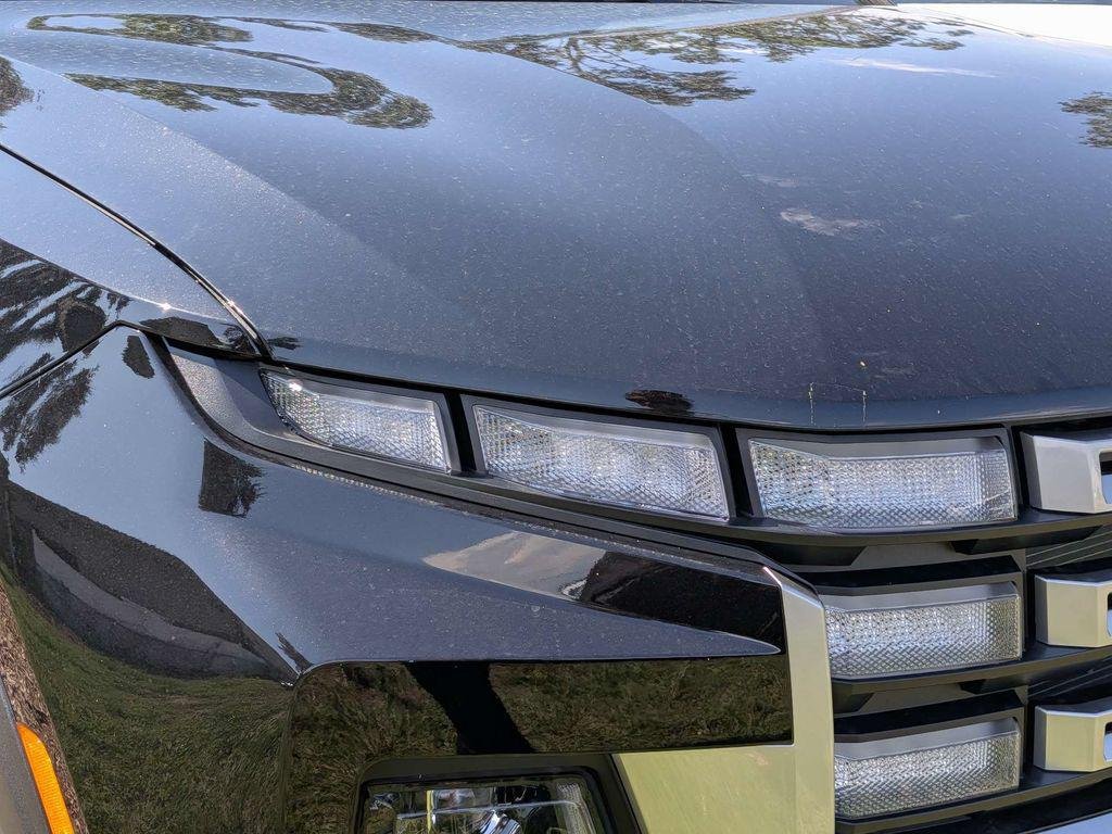 New 2027 Black Hyundai SE FWD image 9
