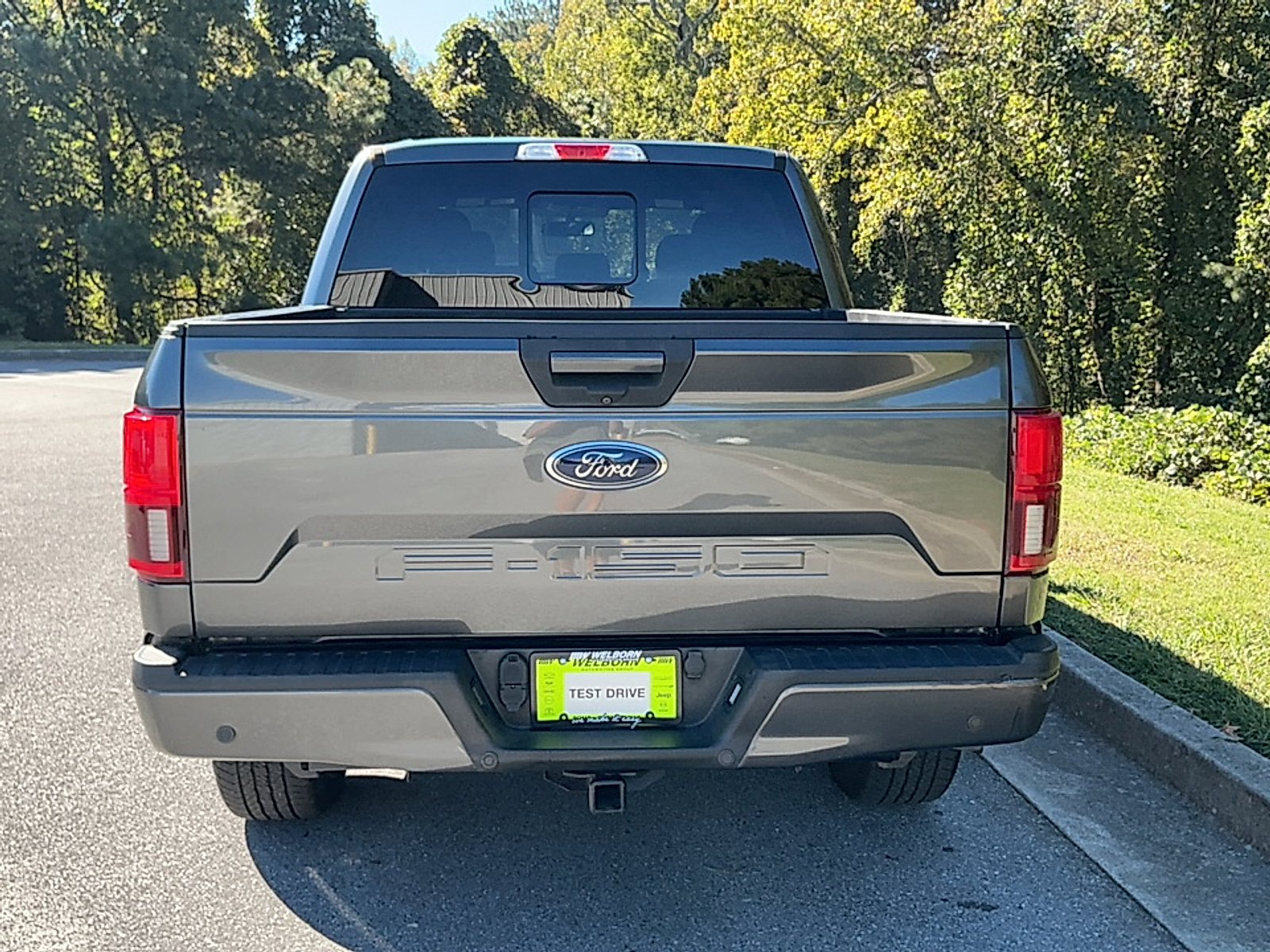 Used 2018 Magnetic Metallic Ford XLT image 24