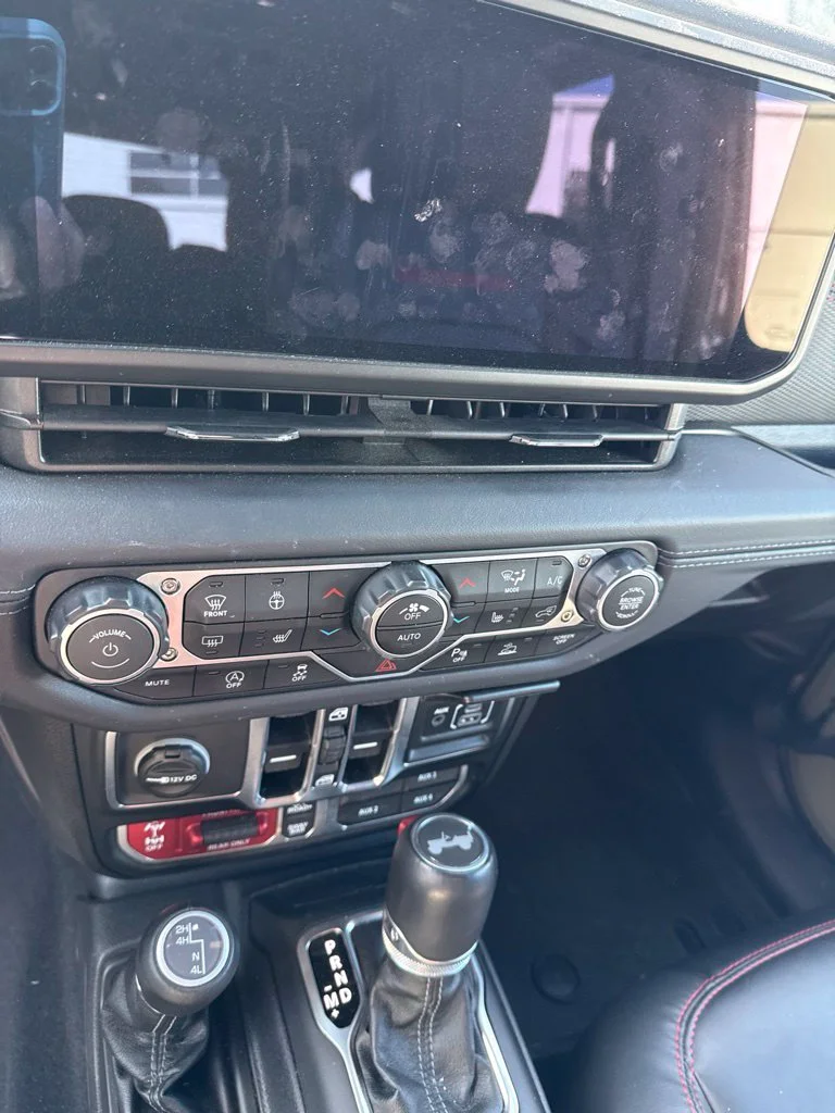 Used 2026 Green Jeep Rubicon image 8