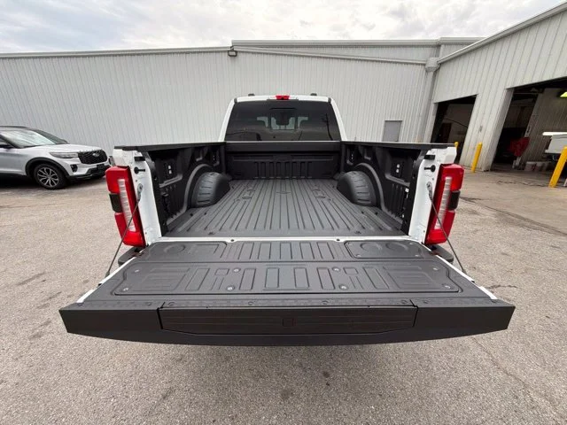 New 2027 Star White Metallic Tri-Coat Ford F-350® King Ranch® image 23