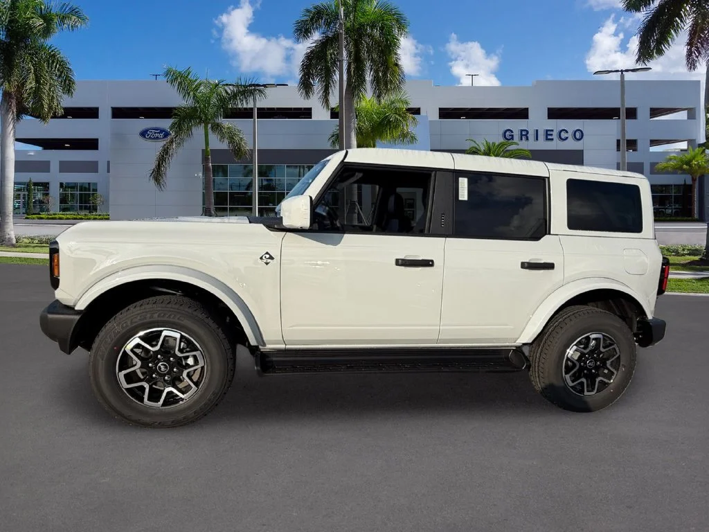 New 2026 White Ford Outer Banks image 4