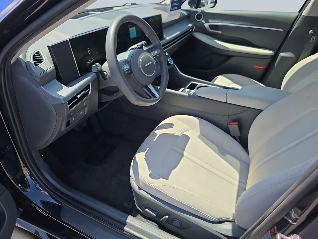 Used 2024 Carbon Blue Hyundai SEL image 10