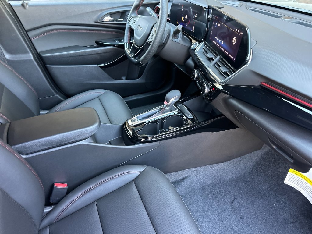 2026 Chevrolet Trax RS - Photo 16