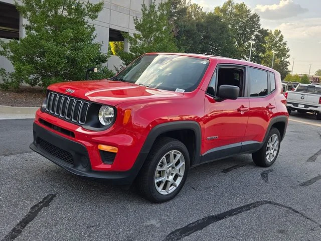 Used 2023 Red Jeep Latitude image 3