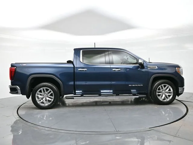 Used 2021 PACIFIC BLUE METALLIC GMC SLT image 8