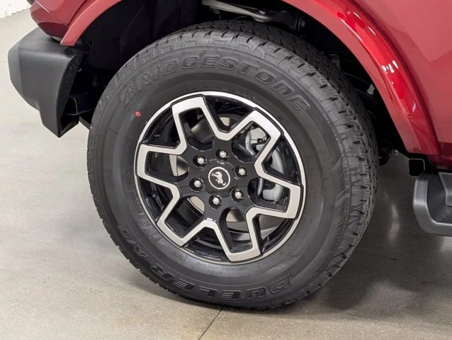 New 2026 Ruby Red Metallic Tinted Clearcoat Ford Outer Banks® image 32