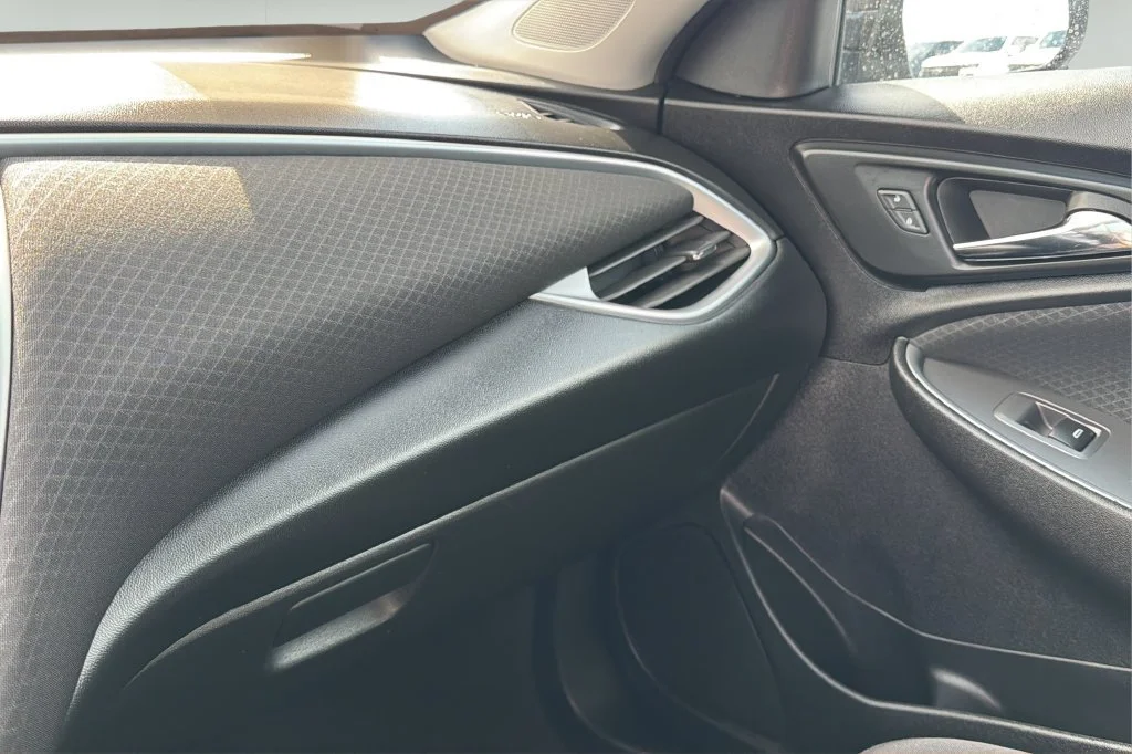 Used 2024 Mosaic Black Metallic Chevrolet 1LT image 29