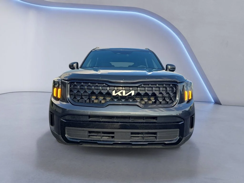 Used 2024 Gravity Gray Kia EX X-Line image 9