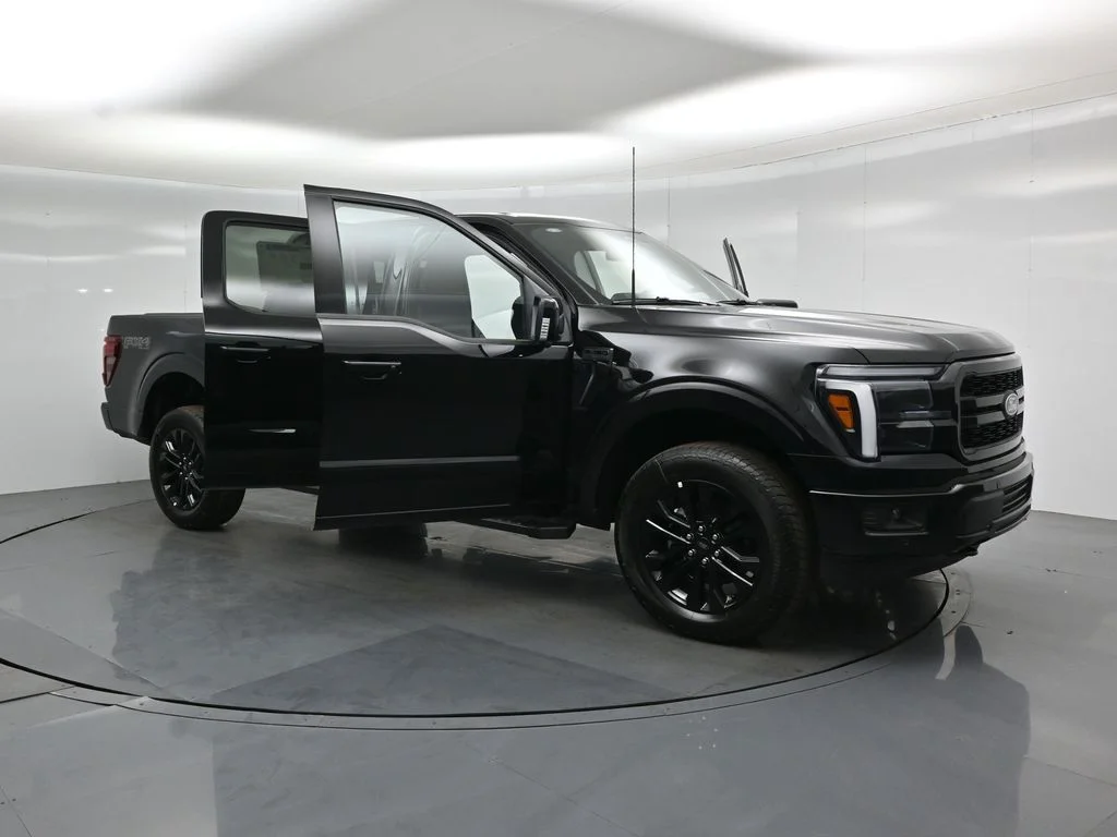 New 2026 Agate Black Metallic Ford Lariat image 31
