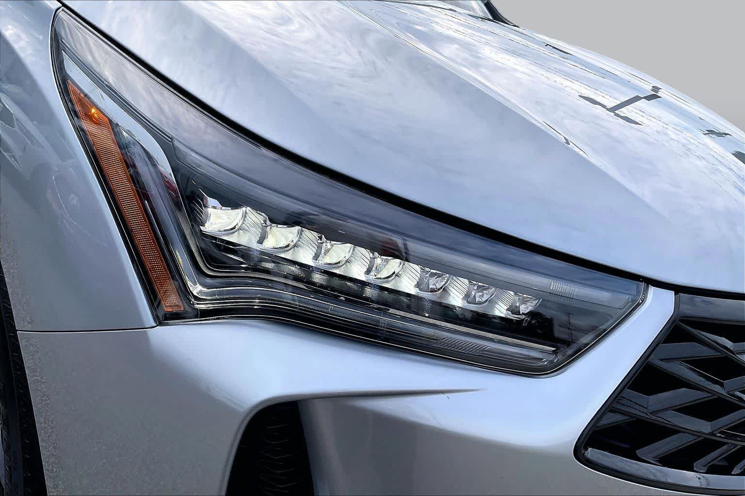 Certified Used 2025 Solar Silver Metallic Acura  image 25