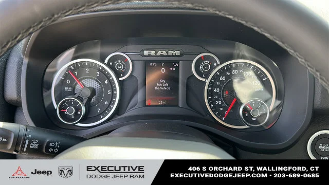 New 2026 Diamond Black Crystal Pearl-Coat Exterior Paint RAM Big Horn/Lone Star image 13
