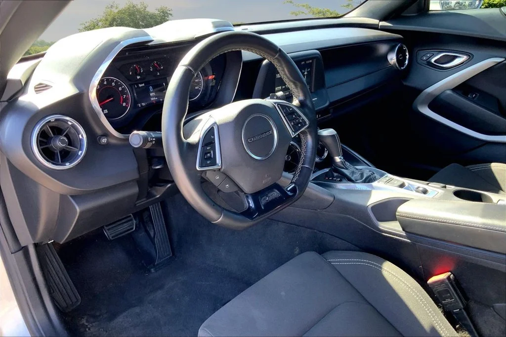 Used 2017 Silver Chevrolet 1LT image 14