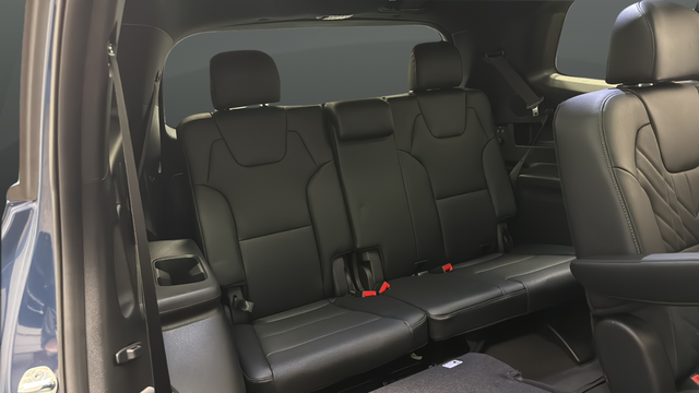 Used 2025 Black Kia SX X-Line image 25
