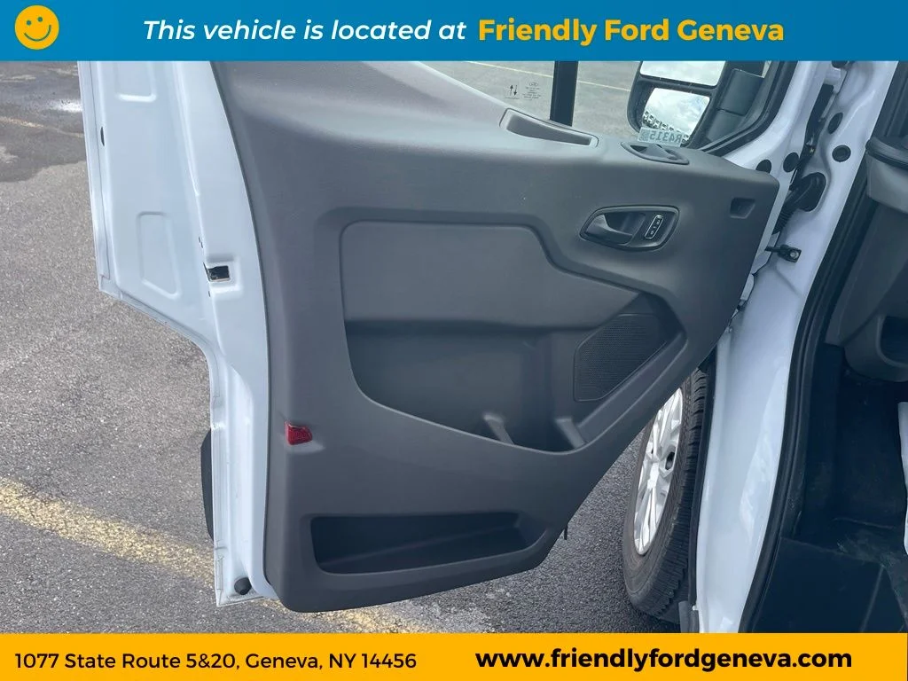Used 2026 Oxford White Ford XLT image 42