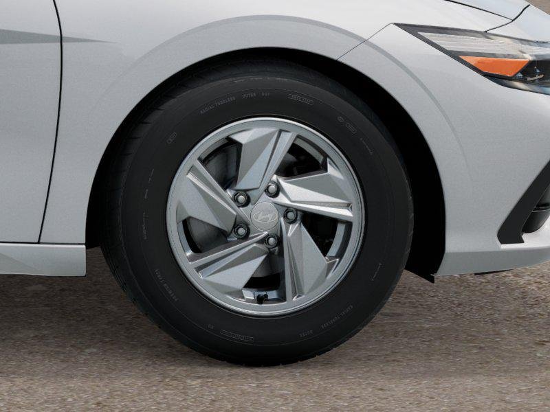 New 2026 White Hyundai SE image 8