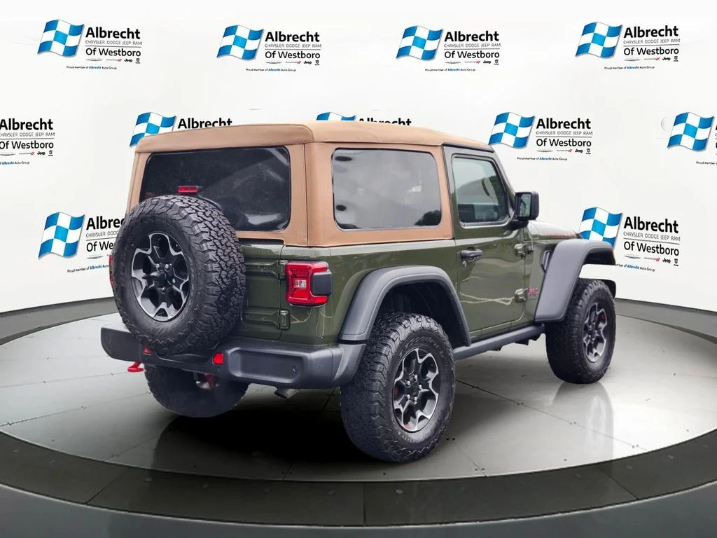 Used 2023 Green Jeep Rubicon image 5