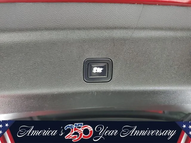Used 2022 Red Chevrolet High Country image 8