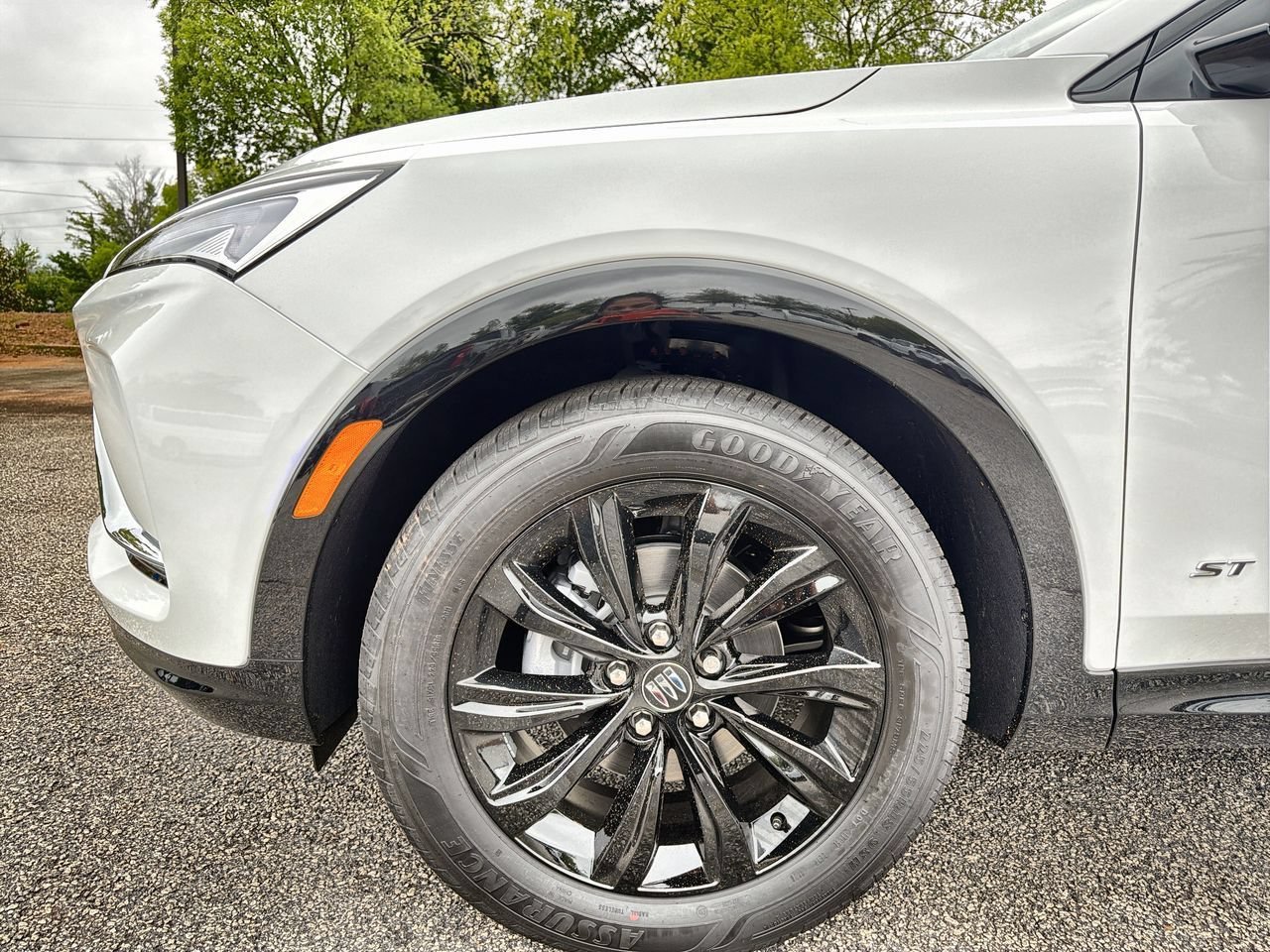 New 2026 Summit White Buick Sport Touring image 28