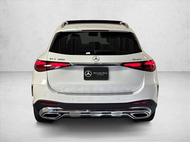 New 2026 MANUFAKTUR Moonlight White Metallic Mercedes-Benz GLC 300 image 36