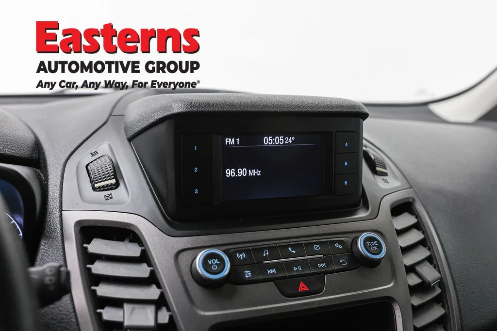 Used 2019 White Ford XL image 18