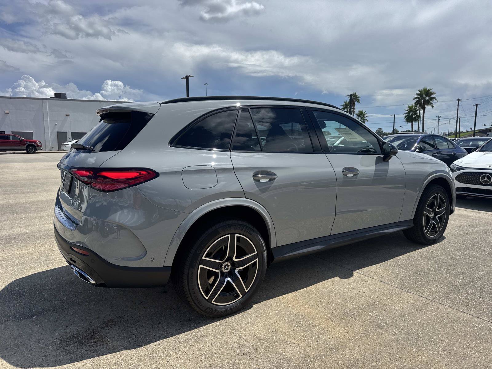 New 2027 Gray Mercedes-Benz GLC 300 image 5