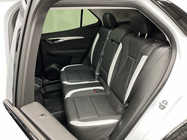 Used 2026 Iridescent White Tricoat Buick Sport Touring image 12