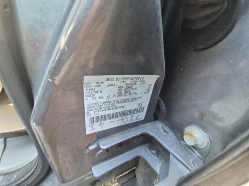 Used 2009 Gray Ford XL image 6